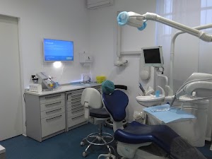 Studio Dentistico Dott. Luca Cecconata - Dentista Gallarate