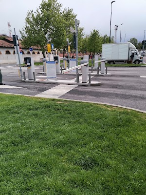 Parcheggio Prato della Valle - Piazza Rabin - BusCamper