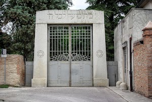 Cimitero ebraico di Ferrara-via delle Vigne