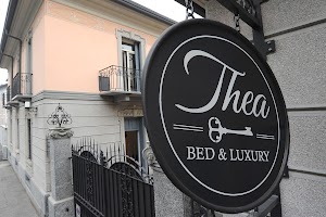 Thea Monza Bed & Luxury