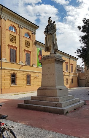 Statua Maurizio Bufalini