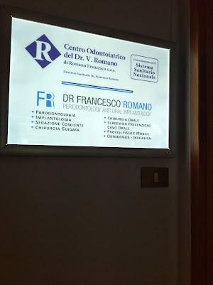 Centro Odontoiatrico Dr. Romano Vito di Romano Francesco Sas