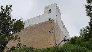 Faro di Pugnochiuso