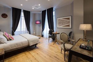 IL DUOMO LUXURY SUITES