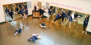 Un Mondo Sulle Punte - Accademia di Danza Classica