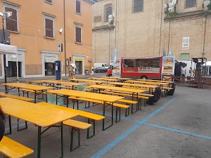 Piazza Aguselli P6