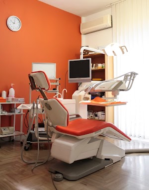 Dentista Bari Alessandro Vacca