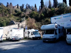 Area Sosta Camper - La Valletta - Lerici