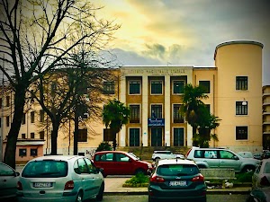 Liceo Linguistico, delle Scienze Umane, Musicale e artistico Lucrezia Della Valle