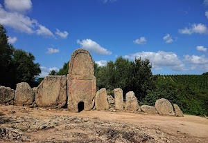 Tomba dei giganti di Coddu Veccju