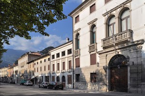 Palazzo Lucheschi