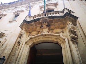 Palazzo Carafa o delle Paolotte