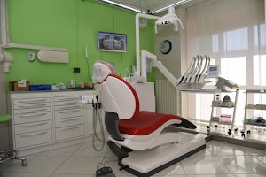 Centro Odontoiatrico - V. & R. Poliambulatorio Medico Dentistico