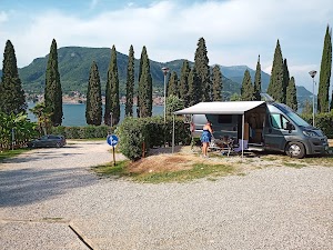 Area Sosta Camper - Paradiso - Salò