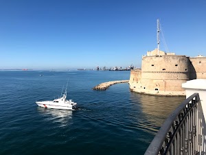 Monumento al Marinaio di Taranto
