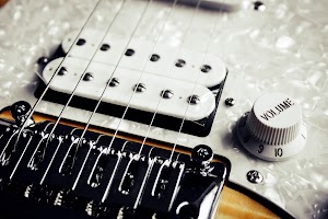 PhilGuitar Lezioni di chitarra a Ferrara