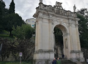 Arco delle Scalette