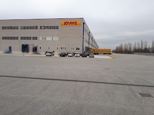 DHL SUPPLY CHAIN