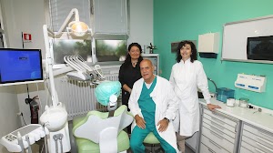 Studio Dentistico Perfetti - Dentista impianto dentale sbiancamento denti odontoiatria