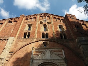 Basilica di San Pietro in Ciel dOro